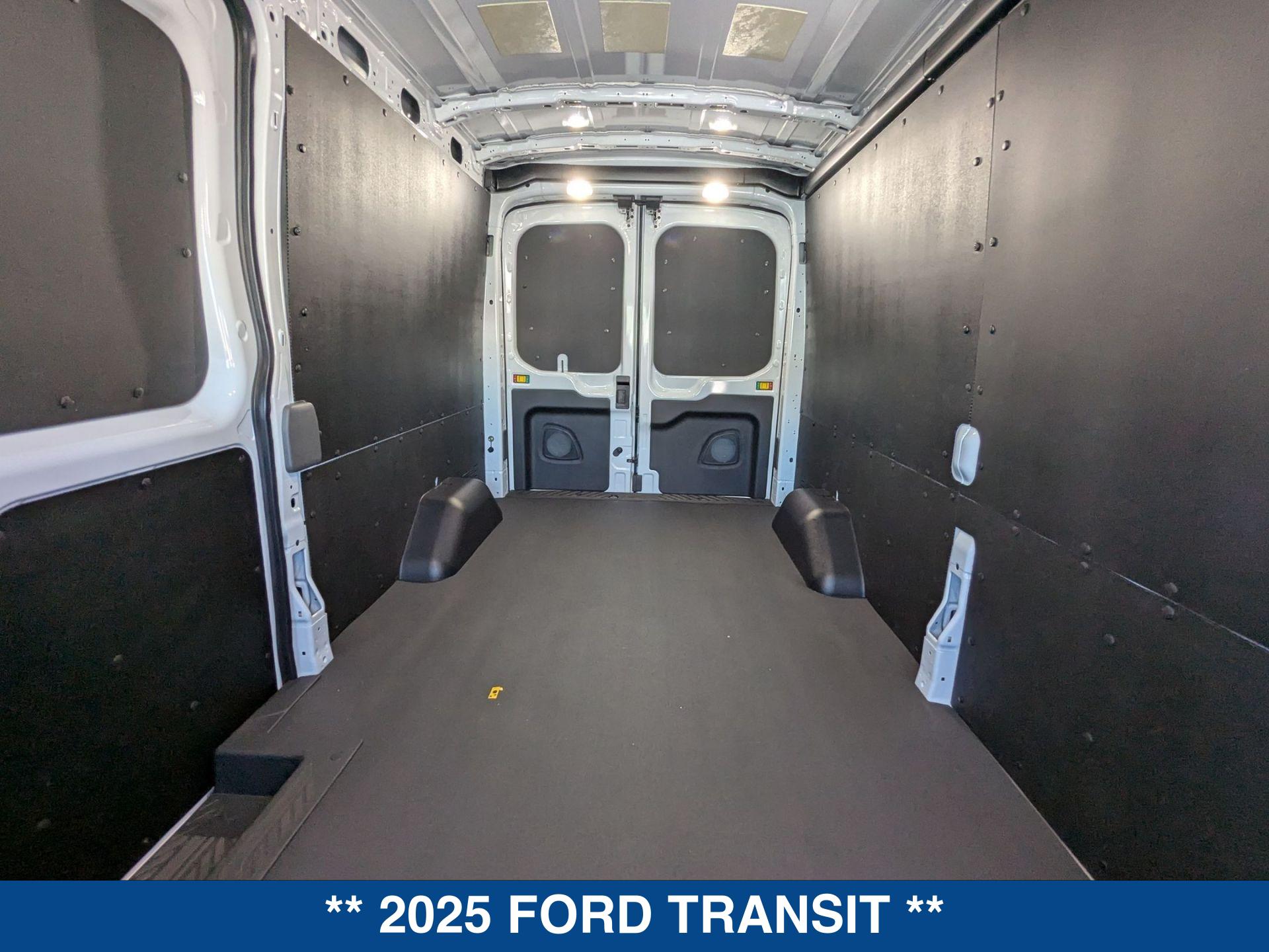 2025 Ford Transit photo 18