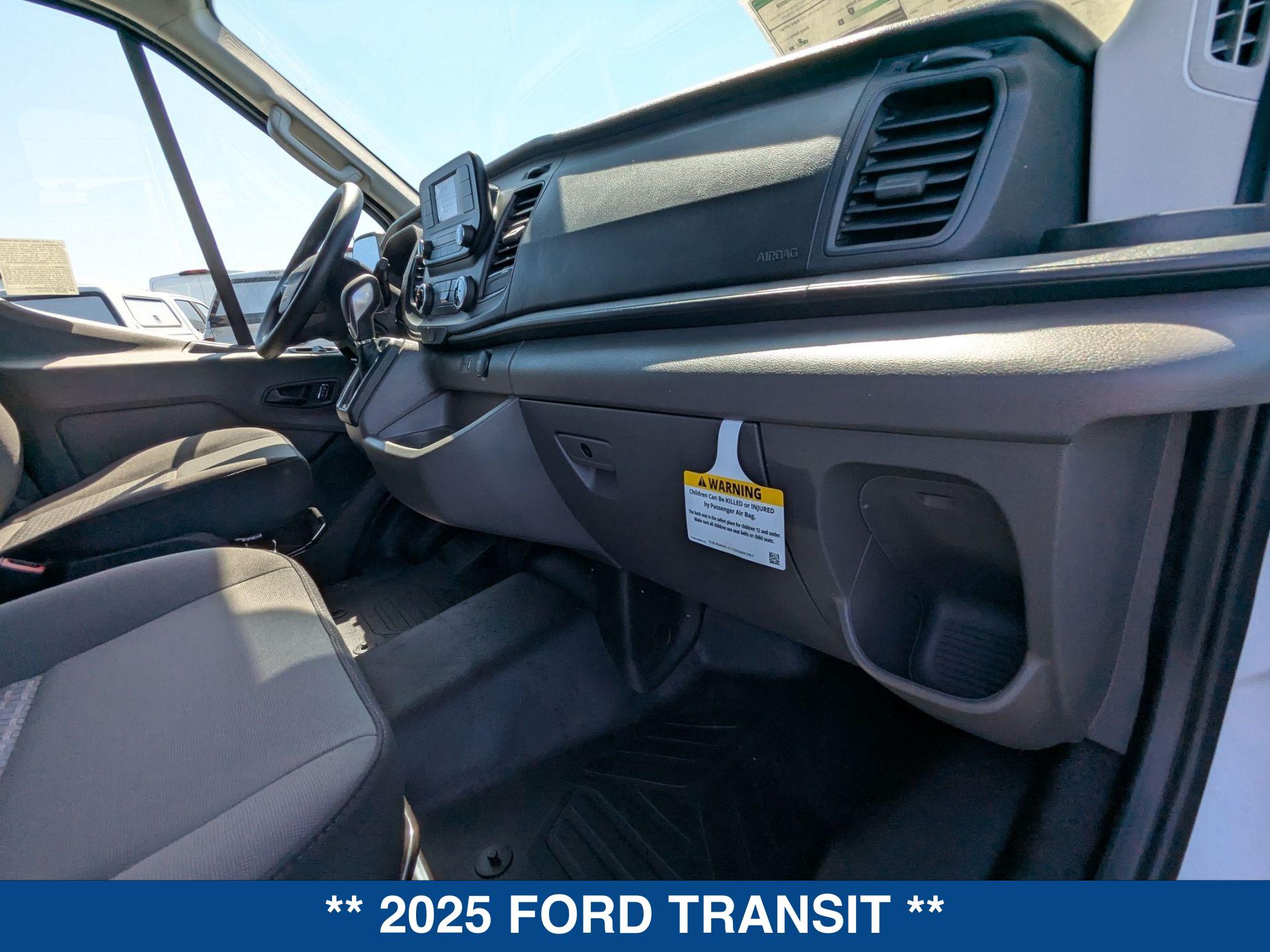 2025 Ford Transit photo 21