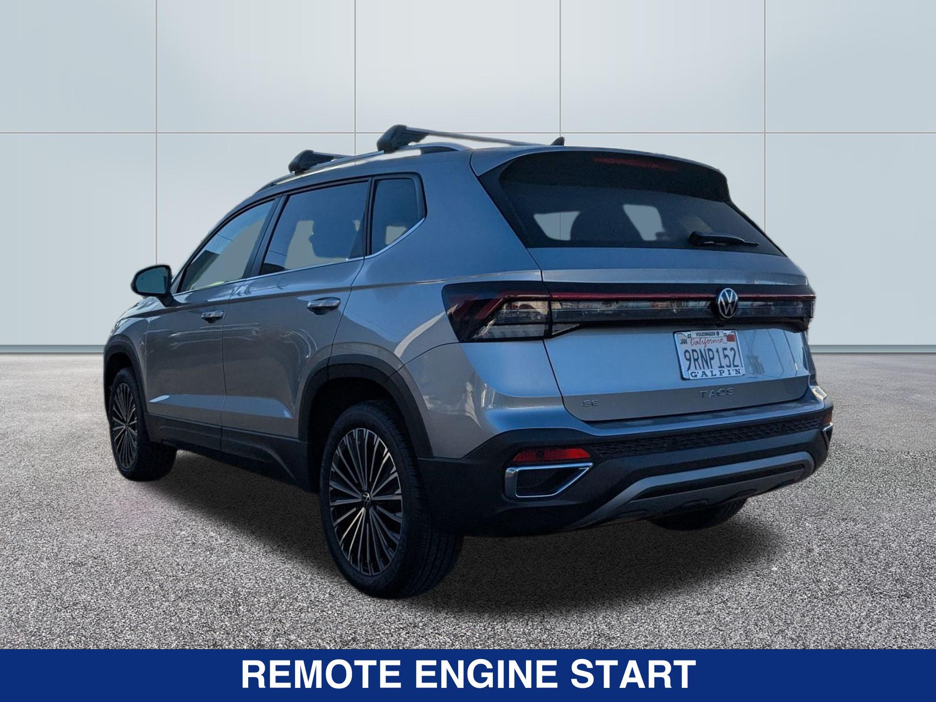 2025 Volkswagen Taos SE photo 3