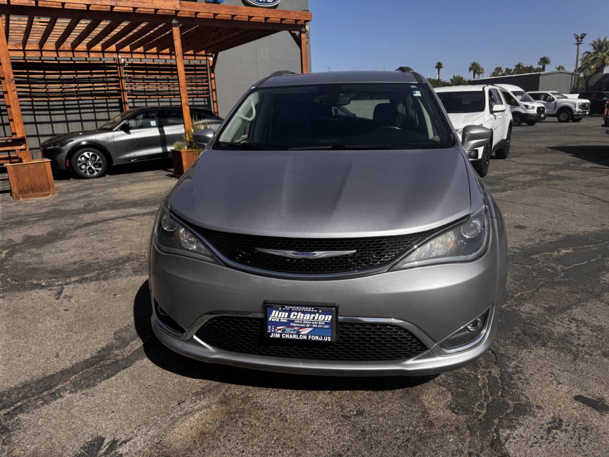 Used 2020 Chrysler Pacifica Touring L with VIN 2C4RC1BGXLR125189 for sale in Ridgecrest, CA
