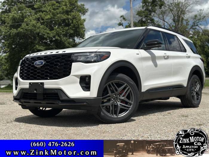2025 Ford Explorer ST-Line