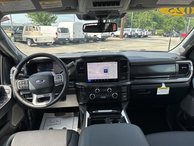 2025 Ford F-250 XL photo 6