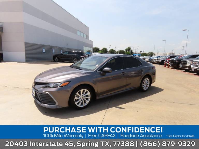 2023 Toyota Camry LE Auto