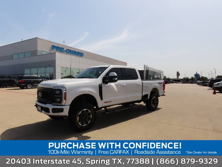 2023 Ford Super Duty F-250 SRW LARIAT 4WD Crew Cab 6.75' Box