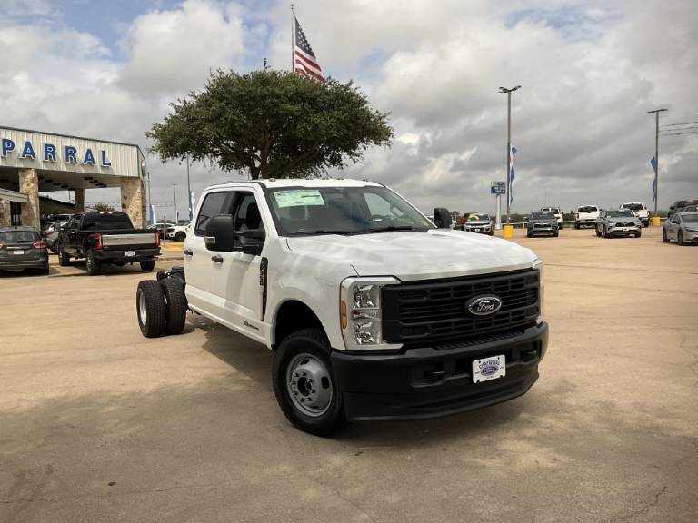 2025 Ford Super Duty F-350 DRW XL