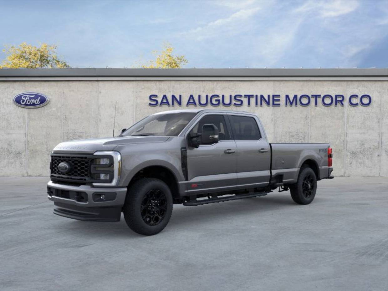 2025 Ford F-350 Super Duty Lariat's photo