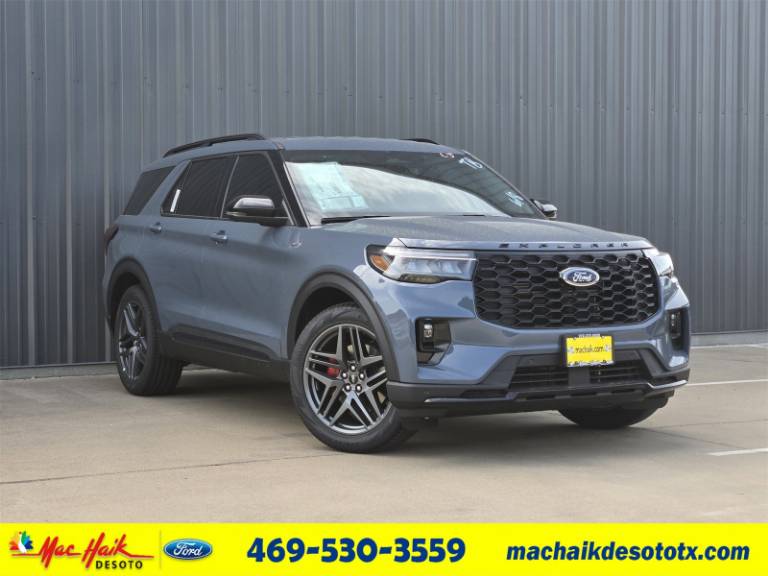 2025 Ford Explorer ST-Line