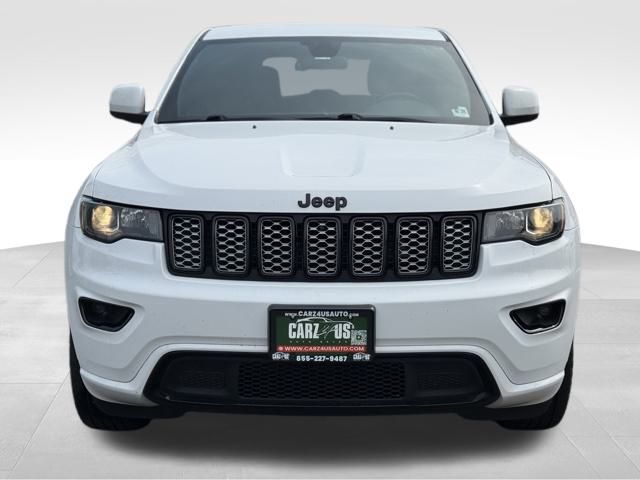 2021 Jeep Grand Cherokee Laredo X photo 2