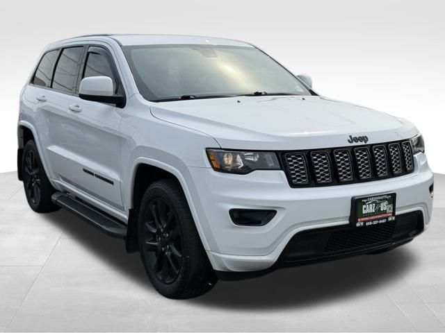 2021 Jeep Grand Cherokee Laredo X photo 3