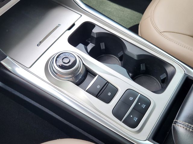 2023 Ford Explorer XLT photo 16