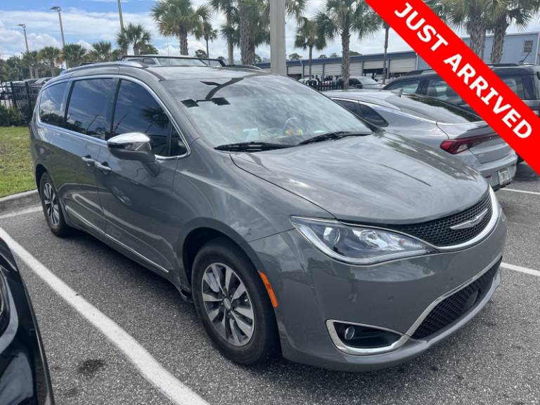 2020 Chrysler Pacifica Hybrid Limited
