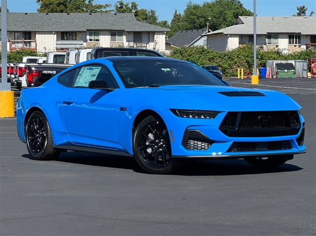 2025 Ford Mustang GT Premium
