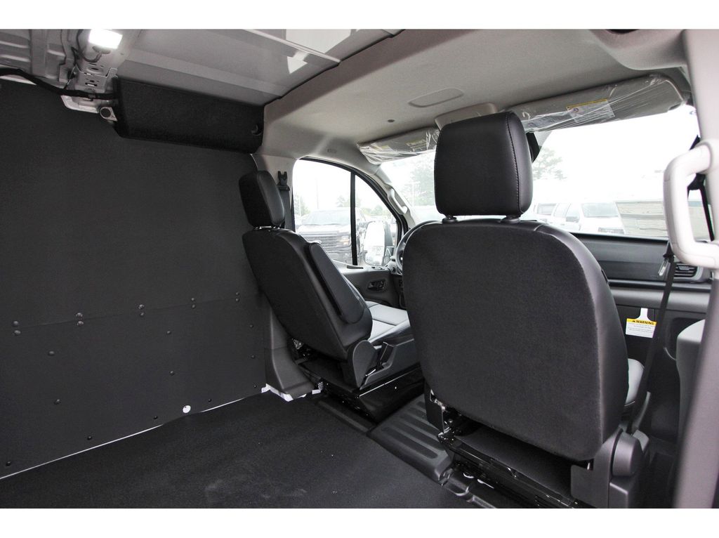 2024 Ford Transit photo 4