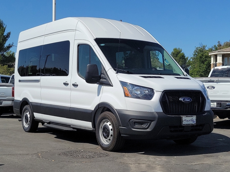 2024 Ford Transit Passenger Wagon XL