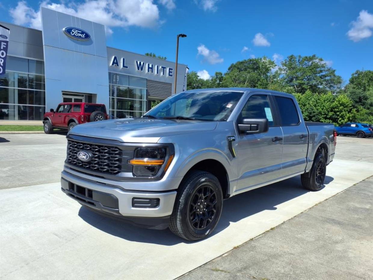 2025 Ford F-150 STX's photo