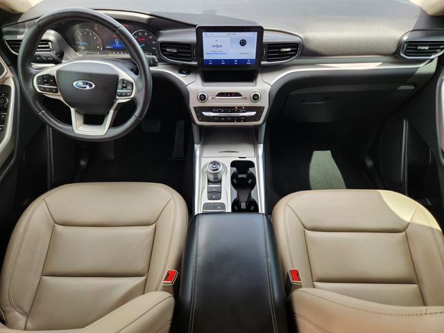 2023 Ford Explorer XLT photo 23