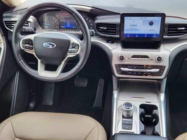 2023 Ford Explorer XLT photo 24