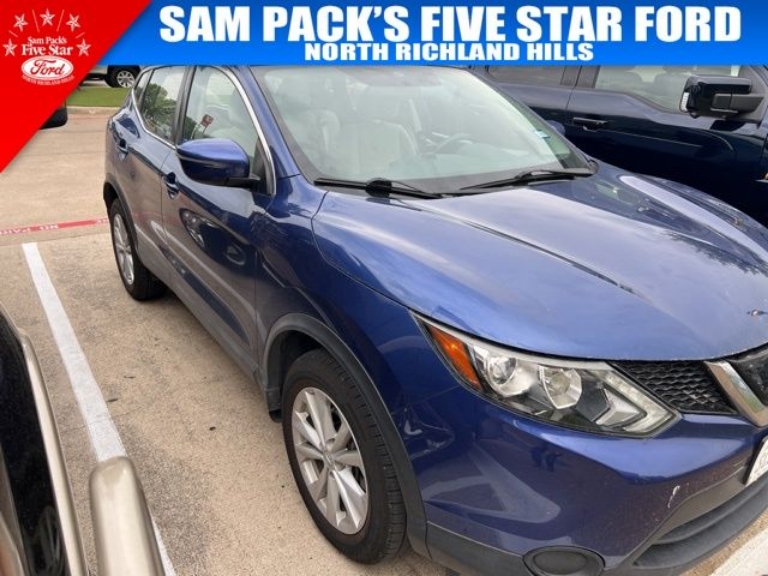 2018 Nissan Rogue Sport SV
