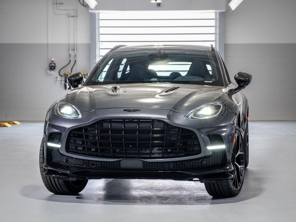2025 Aston Martin DBX 707 707