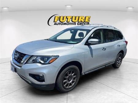 2018 Nissan Pathfinder SV