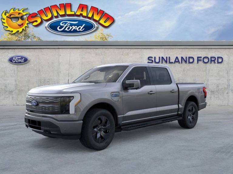 2025 Ford F-150 Lightning LARIAT