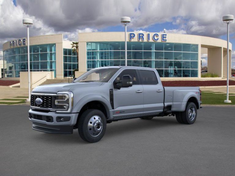2025 Ford Super Duty F-450 DRW Platinum