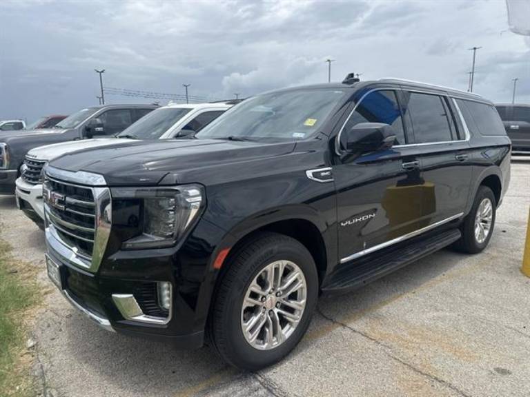 2022 GMC Yukon XL SLT