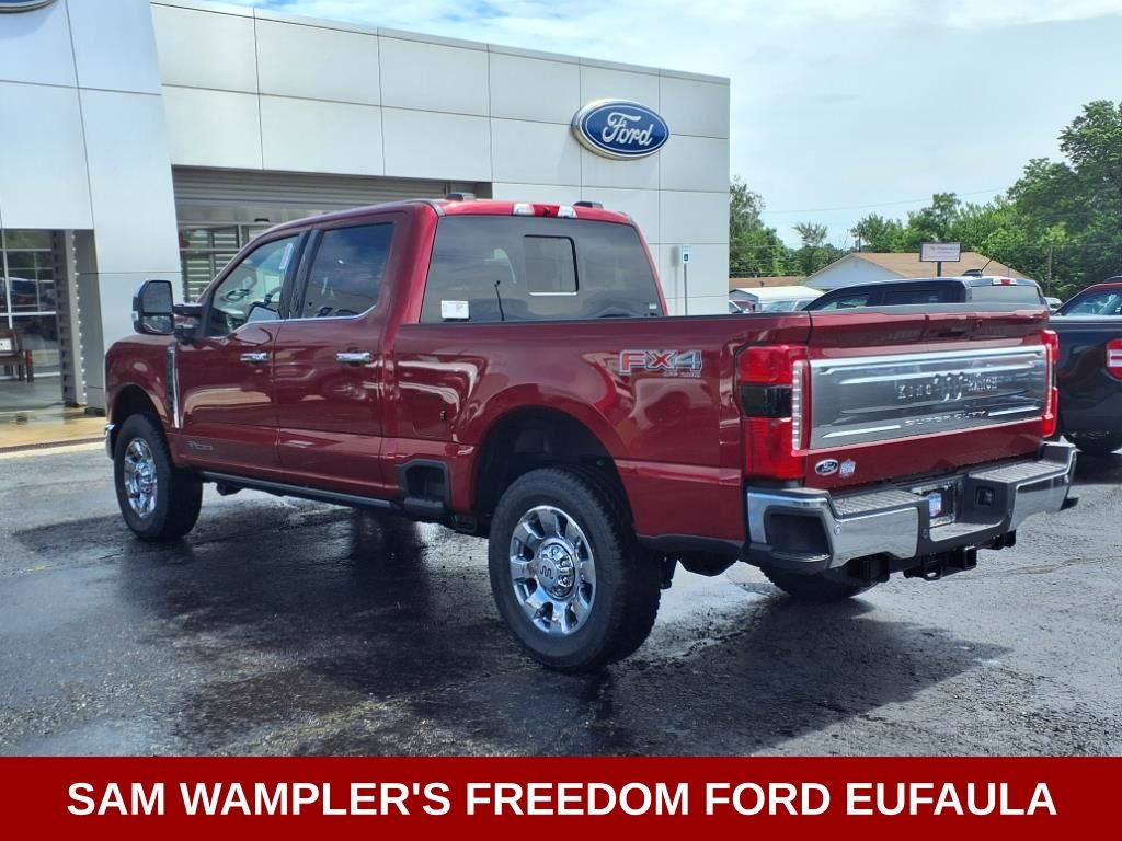 2025 Ford F-250 photo 2