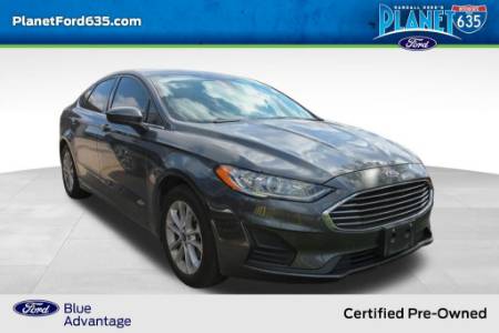 2020 Ford Fusion SE