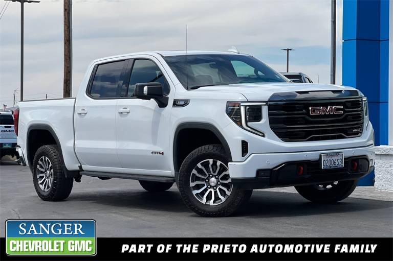 2023 GMC Sierra 1500 AT4