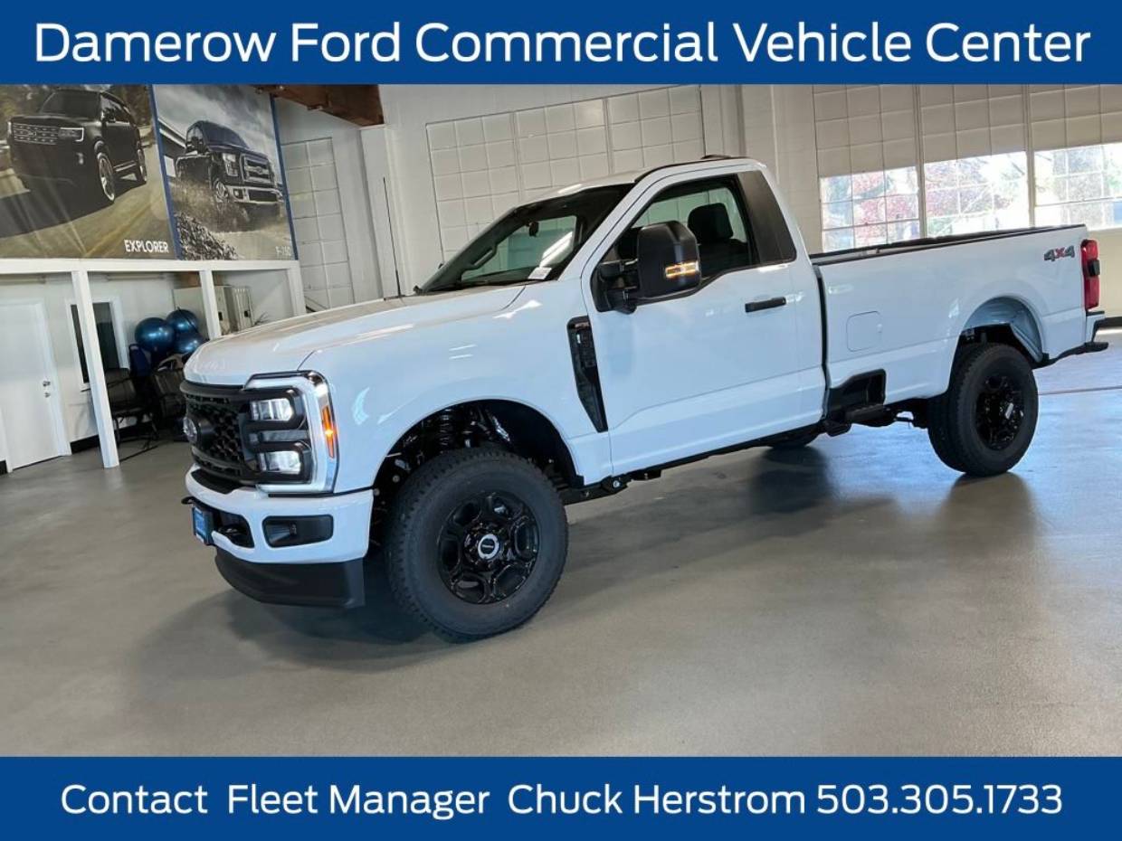 2025 Ford F-350 Super Duty XL's photo