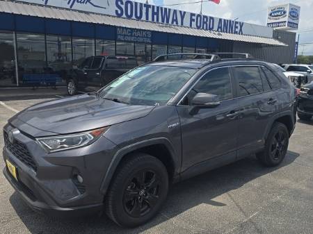 2019 Toyota RAV4 Hybrid XLE