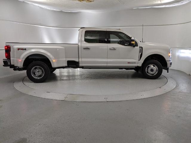 2025 Ford F-350 XL photo 2