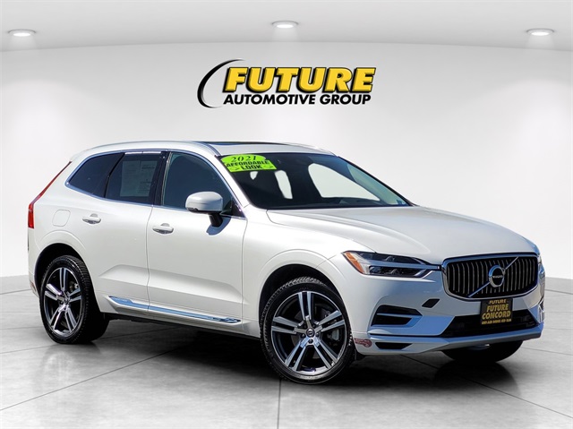 2021 Volvo XC60 Recharge Plug-In Hybrid T8 Inscription Expression