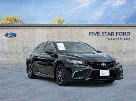 2024 Toyota Camry Hybrid SE