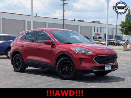 2020 Ford Escape SE