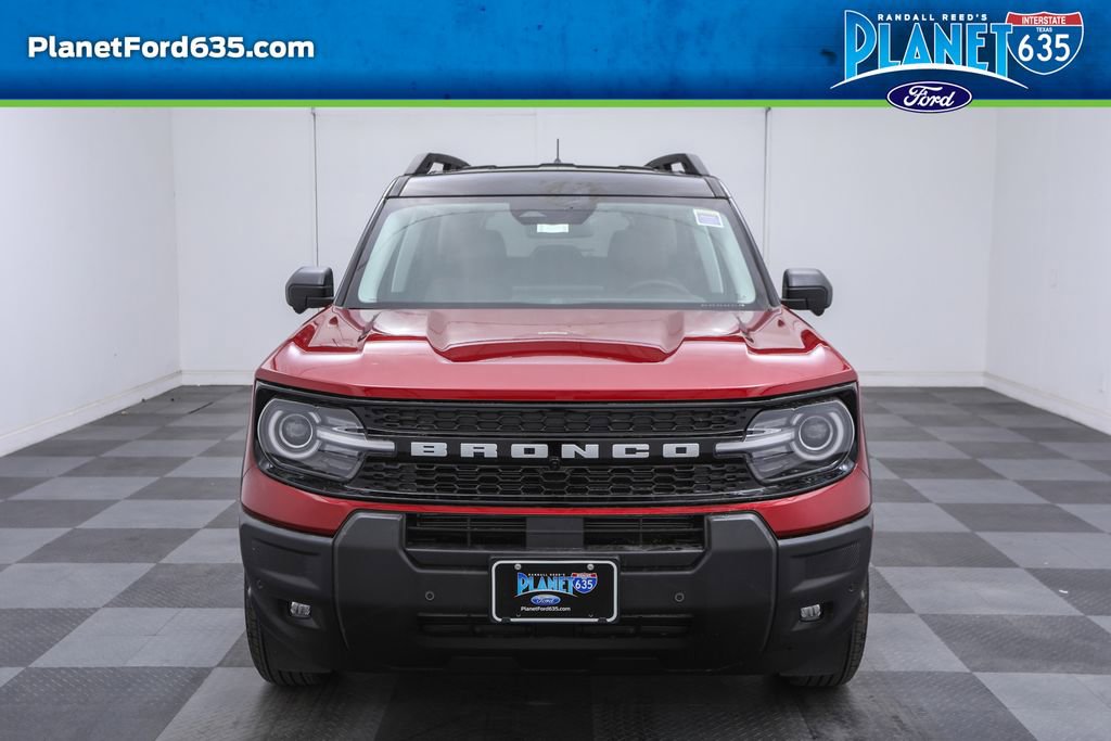 2025 Ford Bronco Sport Outer Banks photo 2