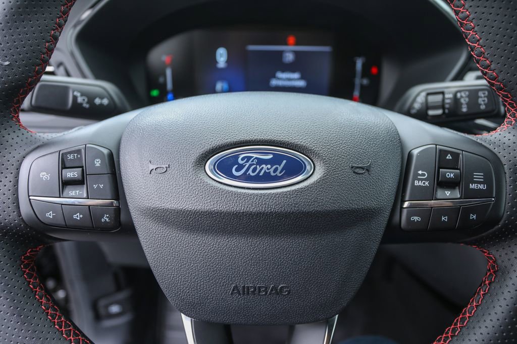 2025 Ford Escape ST-Line photo 7
