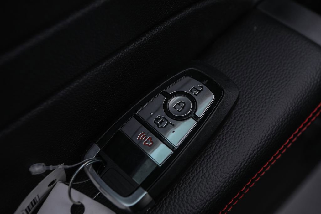 2025 Ford Escape ST-Line photo 17