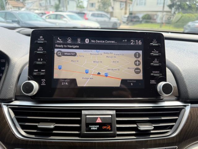2018 Honda Accord Touring 2.0T photo 28