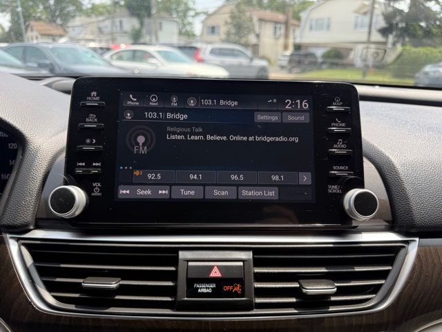 2018 Honda Accord Touring 2.0T photo 30