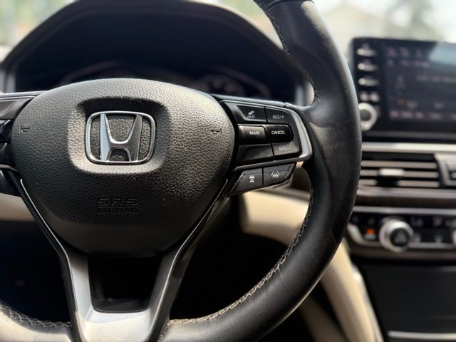 2018 Honda Accord Touring 2.0T photo 34