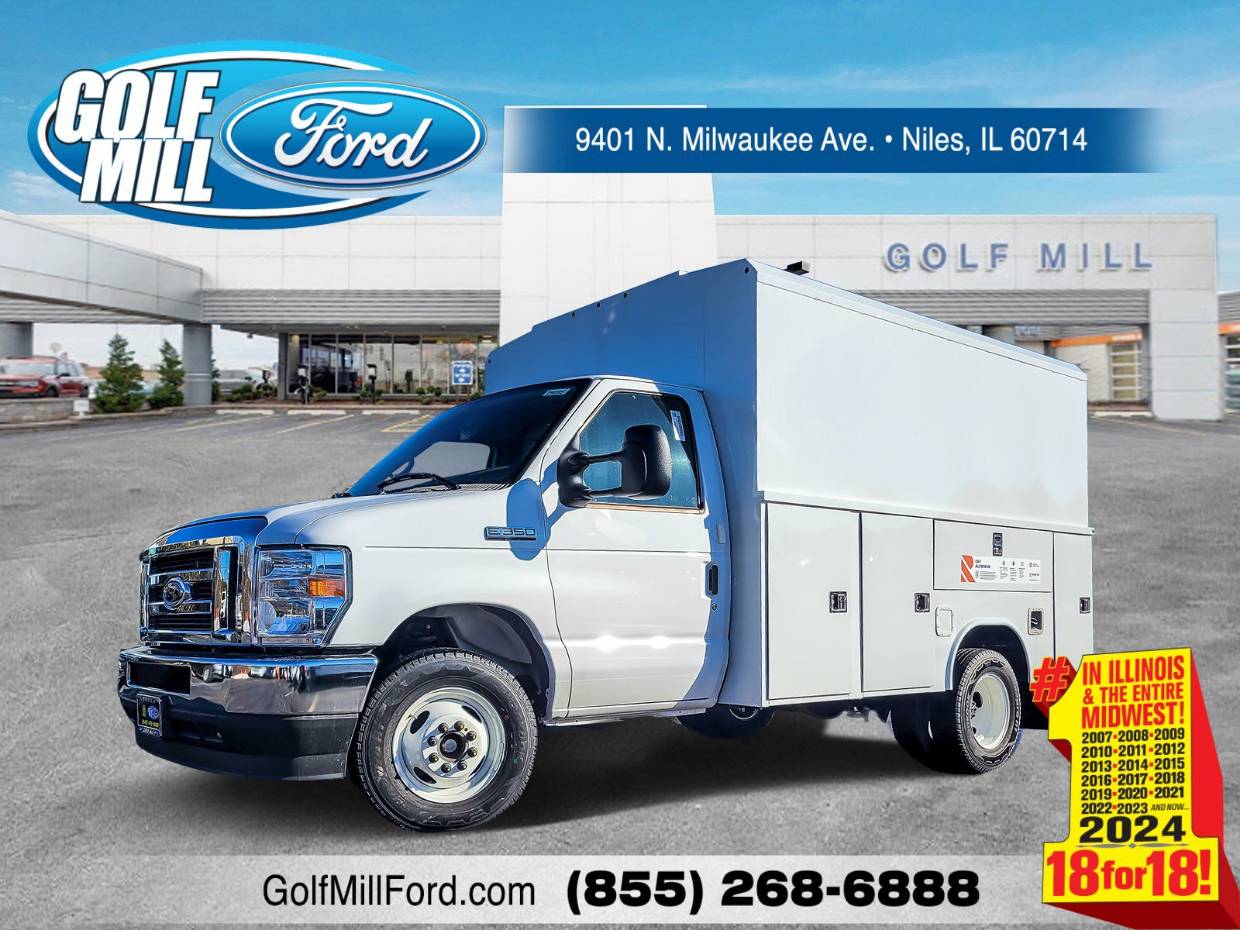 2025 Ford E-Series Cutaway Base's photo