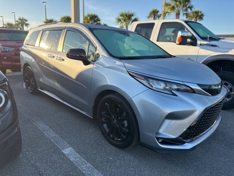 2023 Toyota Sienna XSE