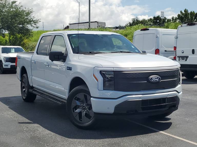 2025 Ford F-150 Lightning Flash