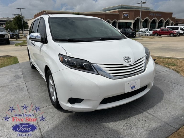 2015 Toyota Sienna LE