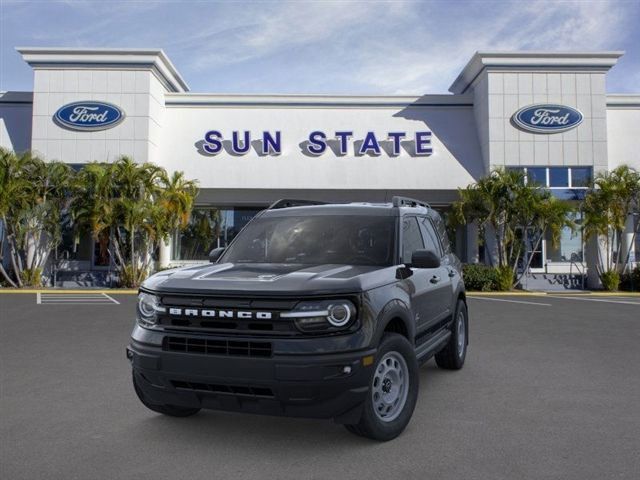 2024 Ford Bronco Sport Outer Banks photo 3