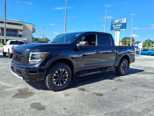 2024 Nissan Titan PRO-4X photo 3