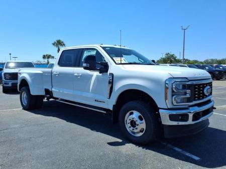 2025 Ford Super Duty F-350 DRW LARIAT