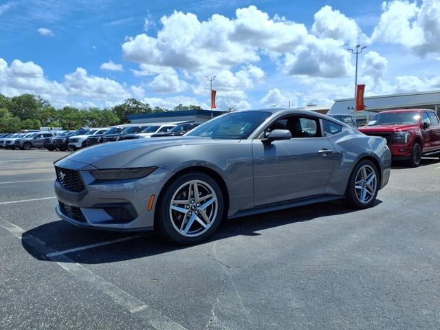 2025 Ford Mustang EcoBoost Premium photo 3